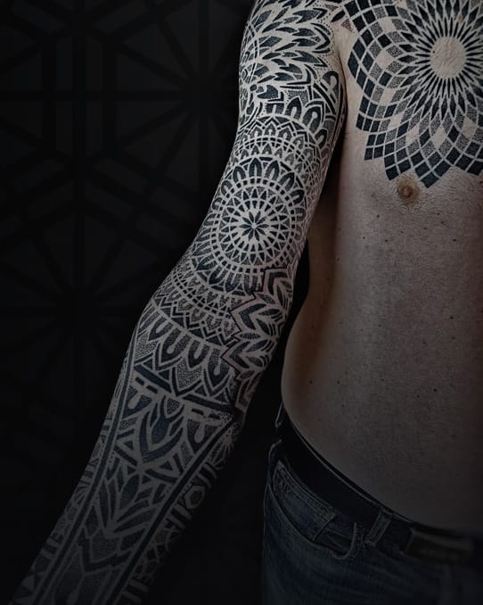 dotwork-mandala-tattoo-sleeve-dylan