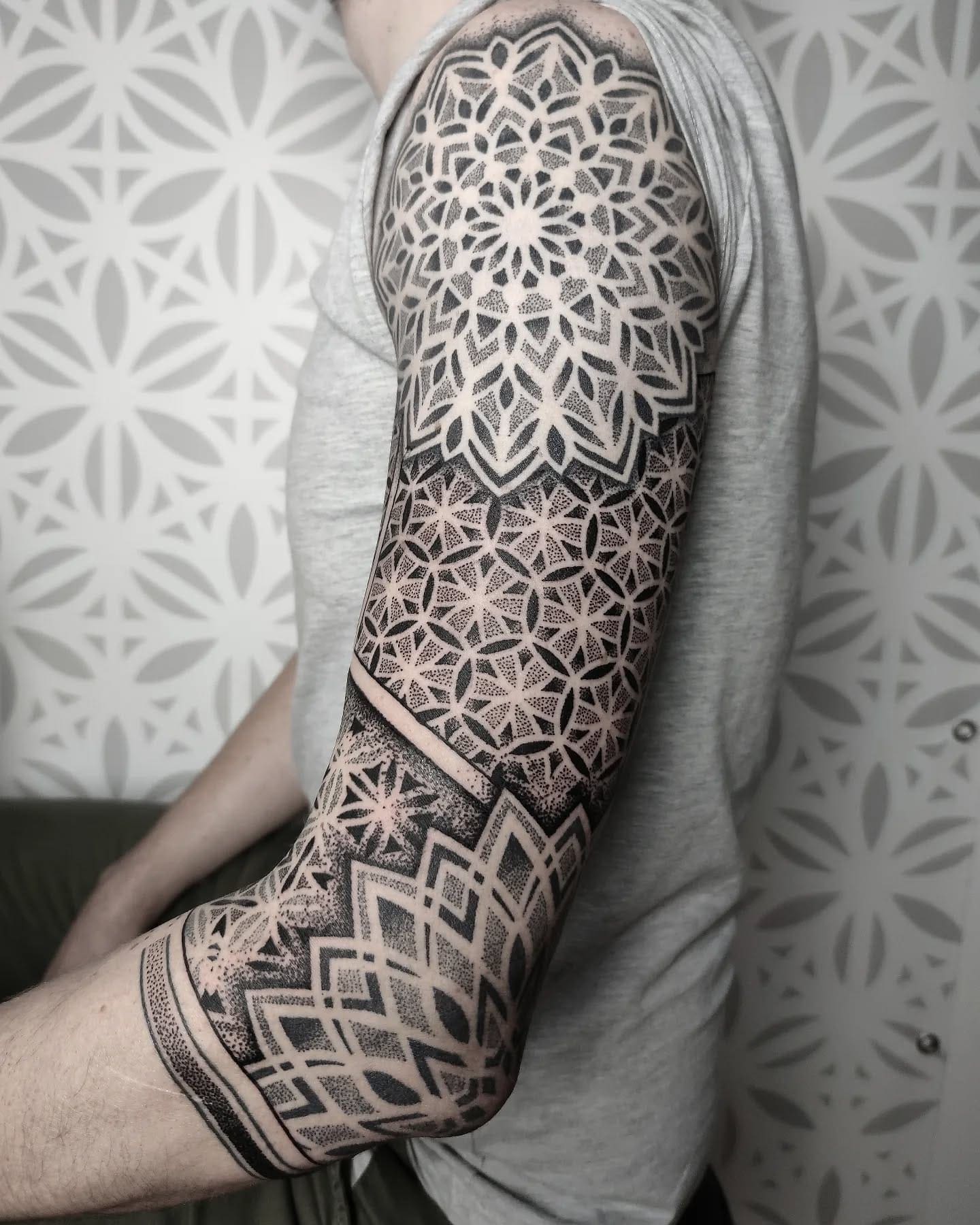 Tattoo sleeve male